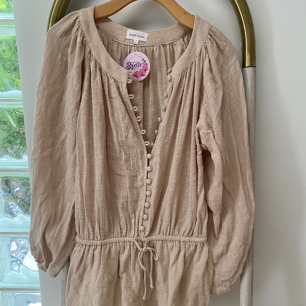 NWT Stolen Hearts Vici Comfort in The Clouds Cotton Beige Romper Size S